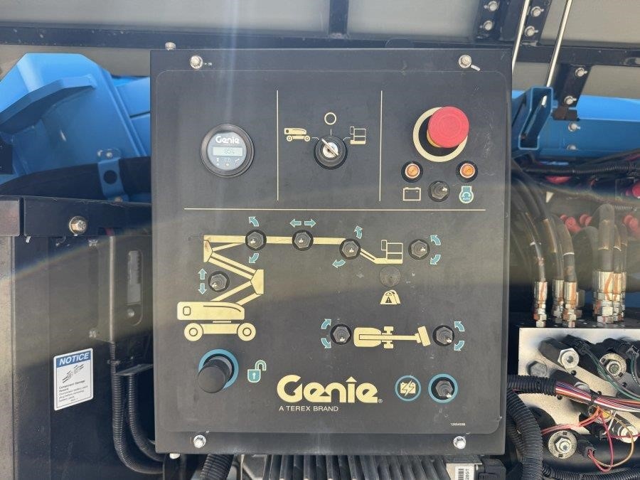 2018 Genie Z60-37FE Articulating Boom Lift - Image 33