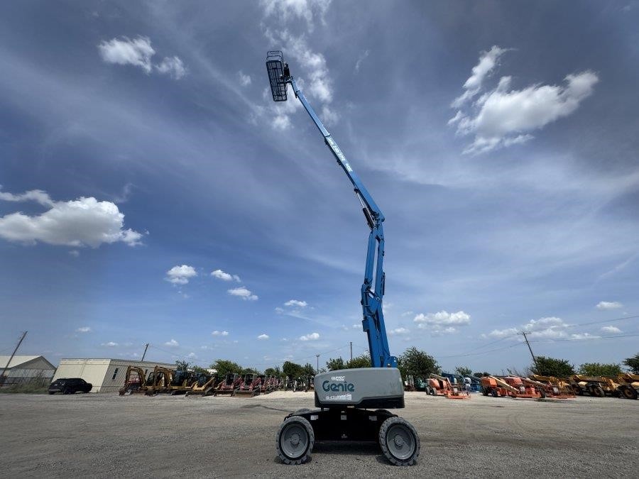 2018 Genie Z60-37FE Articulating Boom Lift - Image 40