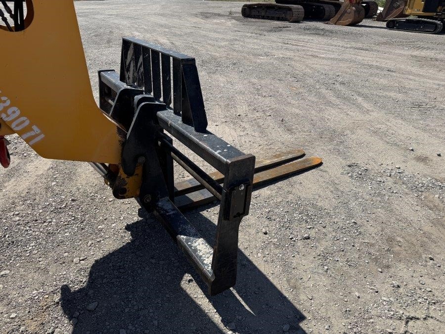 2018 JCB 507-42 Telehandler - Image 17