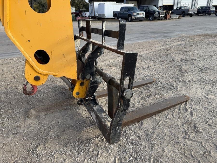 2018 JCB 510-56 Telehandler - Image 17