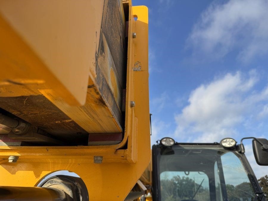 2018 JCB 510-56 Telehandler - Image 18