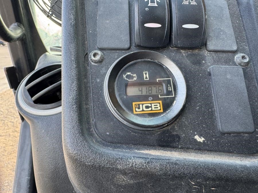 2018 JCB 510-56 Telehandler - Image 25