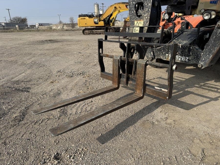 2018 JLG 1055 Telehandler - Image 15