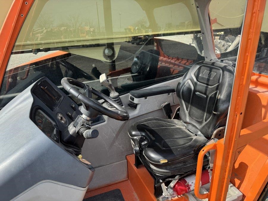2017 JLG 1055 Telehandler - Image 18