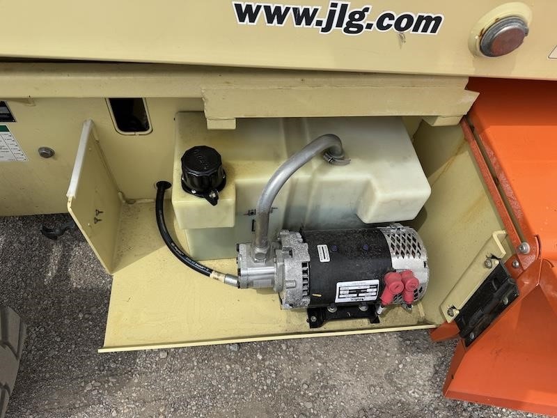 2017 JLG 4069LE Rough Terrain Scissor Lift - Image 18