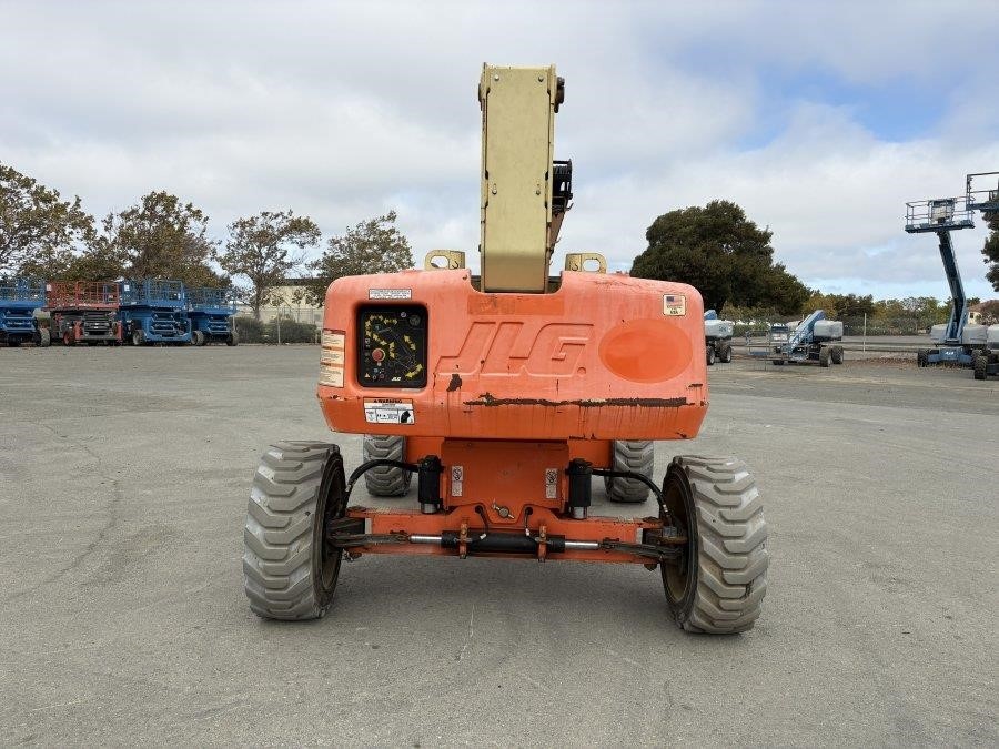 2018 JLG M600JP Articulating Boom Lift - Image 4