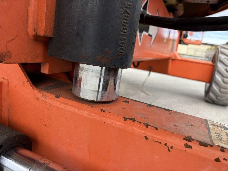 2018 JLG M600JP Articulating Boom Lift - Image 22