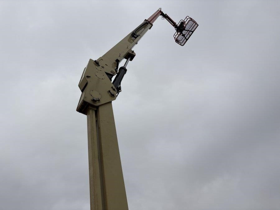 2018 JLG M600JP Articulating Boom Lift - Image 38