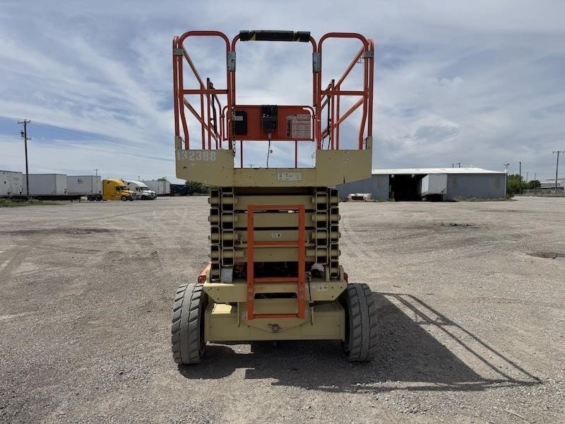 2017 JLG M4069 Hybrid Rough Terrain Scissor Lift - Image 4