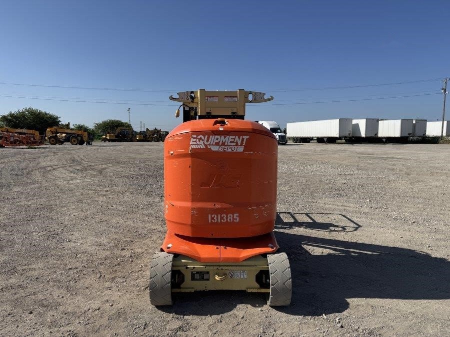 2017 JLG TOUCAN 32E Personnel Lift - Image 4