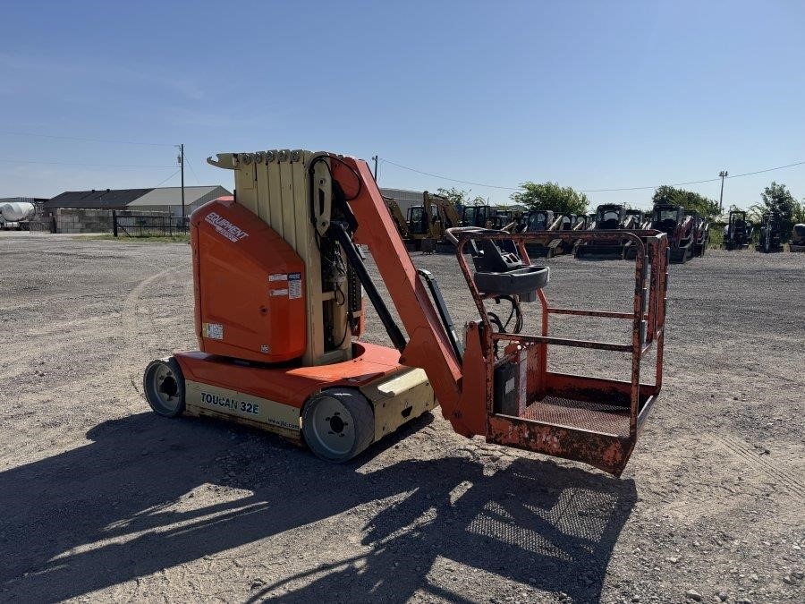 2017 JLG TOUCAN 32E Personnel Lift - Image 7