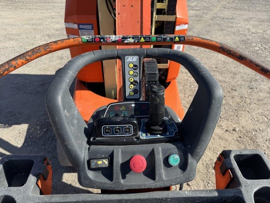 2017 JLG TOUCAN 32E Personnel Lift - Image 16