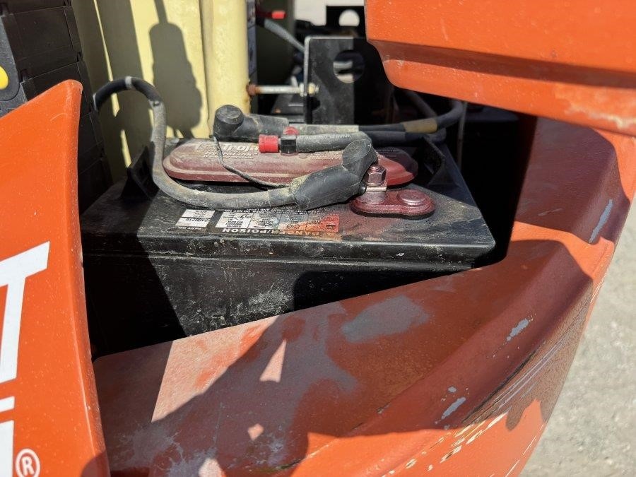 2017 JLG TOUCAN 32E Personnel Lift - Image 25