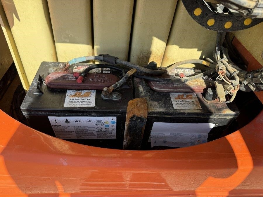 2017 JLG TOUCAN 32E Personnel Lift - Image 29