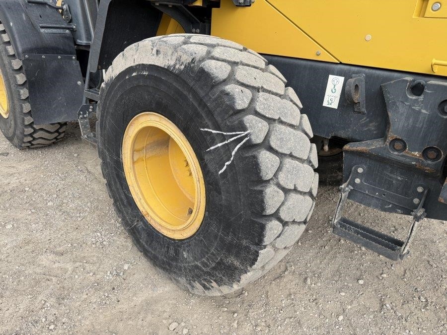2018 Komatsu WA270-8 Wheel Loader - Image 11