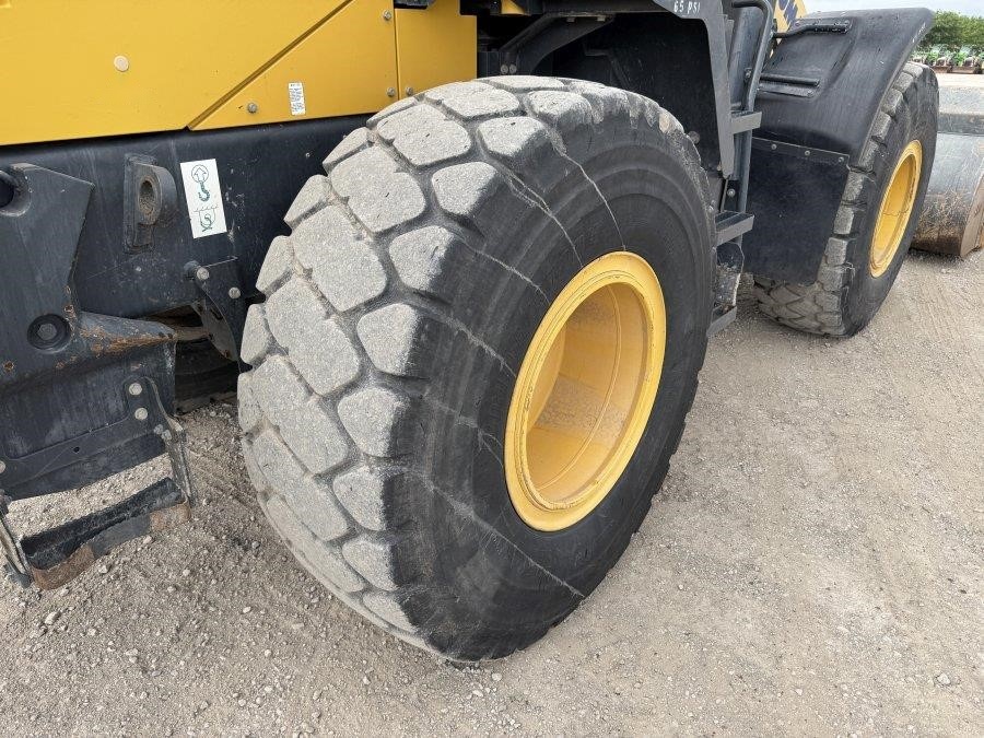 2018 Komatsu WA270-8 Wheel Loader - Image 12