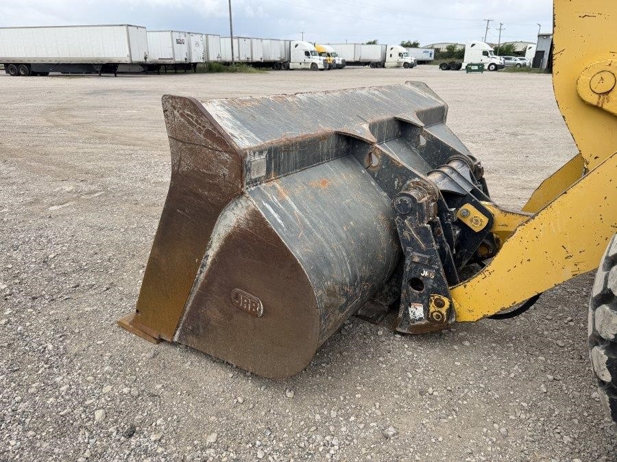 2018 Komatsu WA270-8 Wheel Loader - Image 13