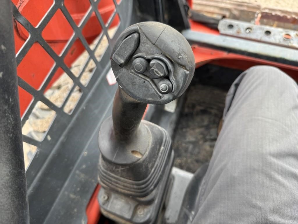 2021 Kubota SSV65 Skid Steer Loader - Image 20