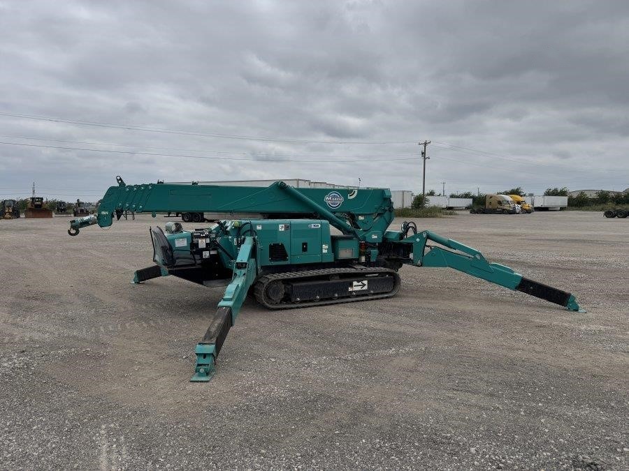 2018 Maeda MC405CRME Mini Crane - Image 21