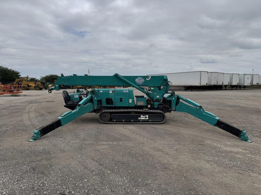 2018 Maeda MC405CRME Mini Crane - Image 22