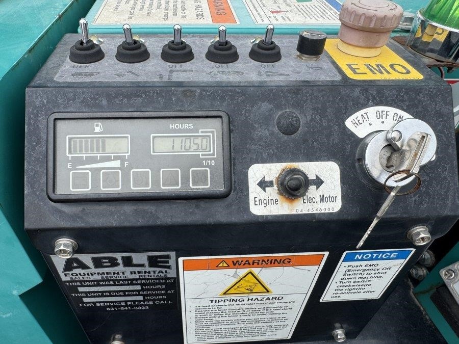 2018 Maeda MC405CRME Mini Crane - Image 41