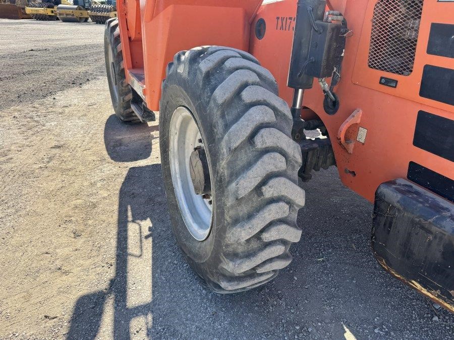 2018 SkyTrak 6042 Telehandler - Image 11