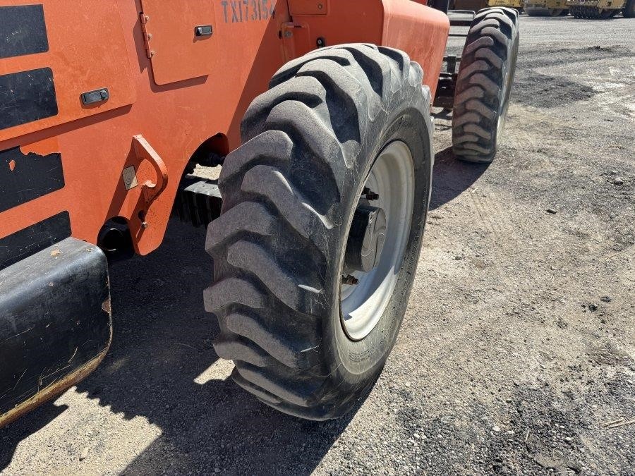 2018 SkyTrak 6042 Telehandler - Image 12