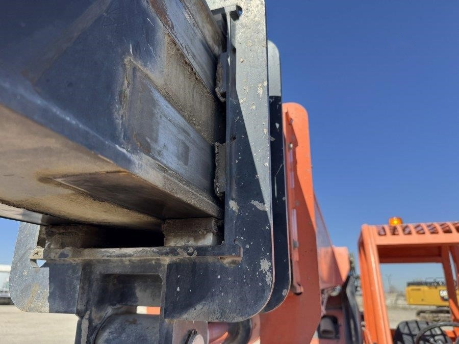 2018 SkyTrak 6042 Telehandler - Image 17