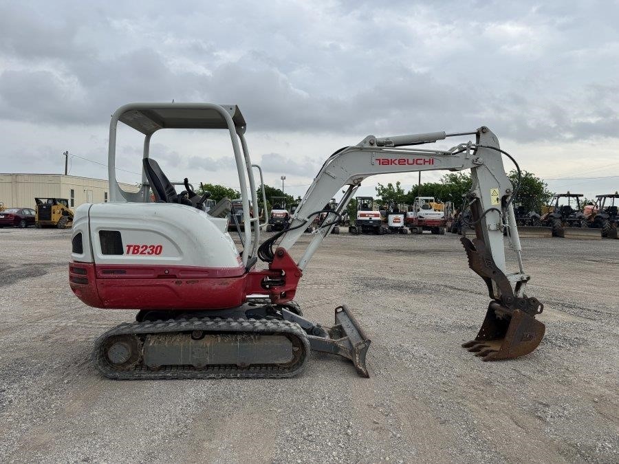 2020 Takeuchi TB230 Mini Excavator - Image 6