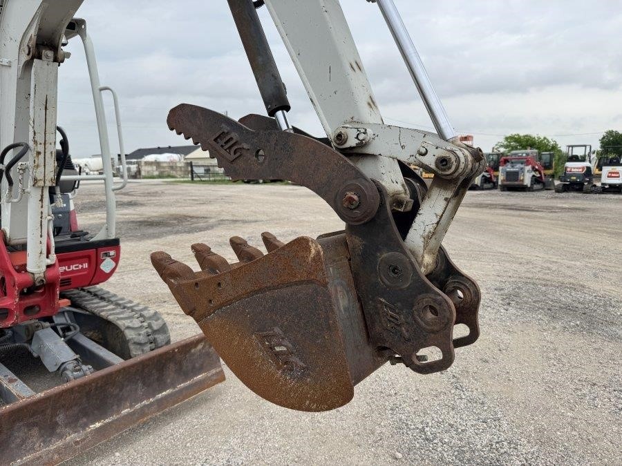 2020 Takeuchi TB230 Mini Excavator - Image 23
