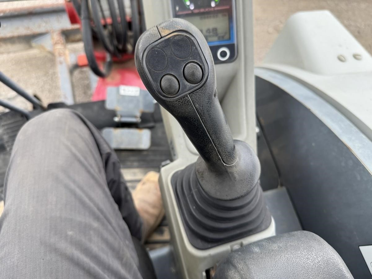 2020 Takeuchi TB230 Mini Excavator - Image 31