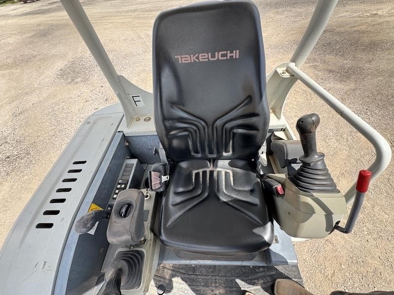 2019 Takeuchi TB230 Mini Excavator - Image 27