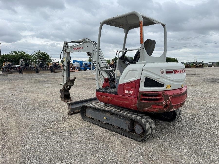 2020 Takeuchi TB240 Mini Excavator - Image 3