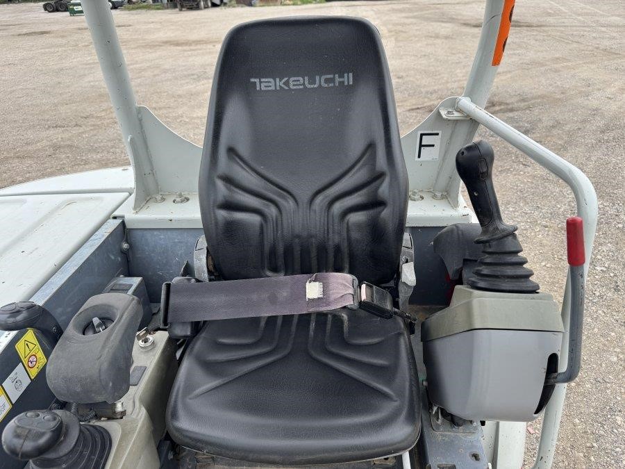 2020 Takeuchi TB240 Mini Excavator - Image 28