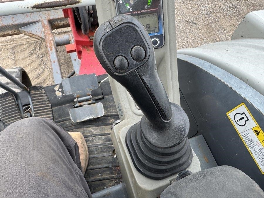 2020 Takeuchi TB240 Mini Excavator - Image 30