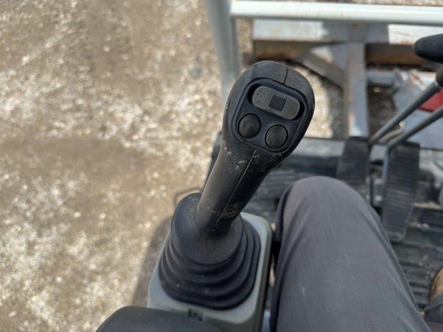 2022 Takeuchi TB260 Mini Excavator - Image 32
