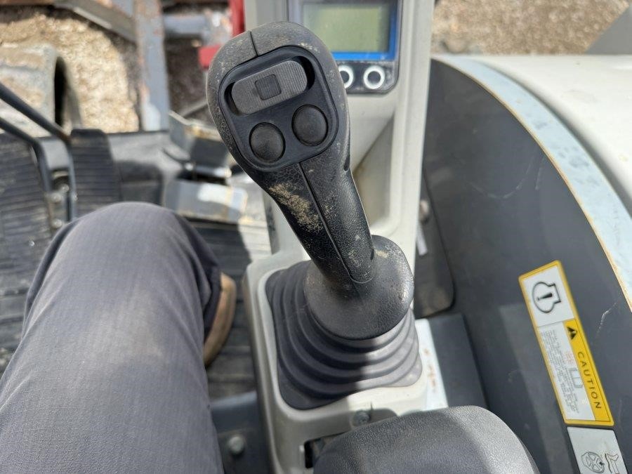 2022 Takeuchi TB260 Mini Excavator - Image 34