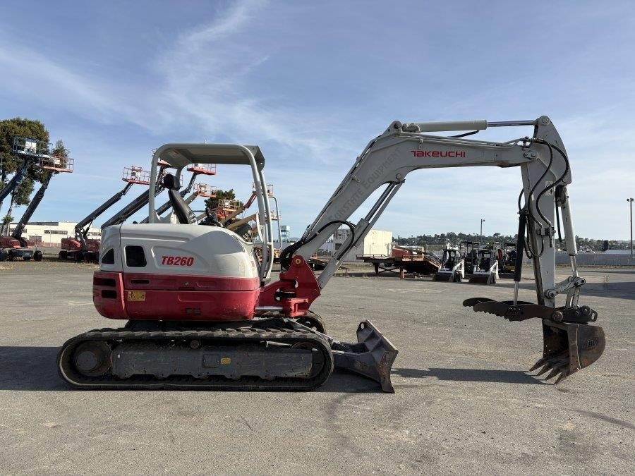 2020 Takeuchi TB260 Hydraulic Excavator - Image 6