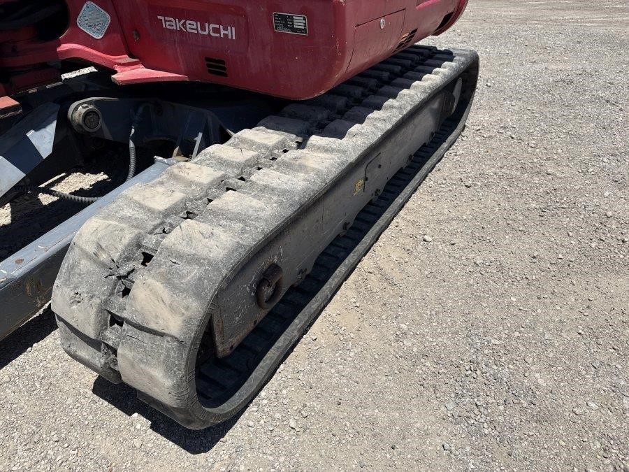 2019 Takeuchi TB260 Hydraulic Excavator - Image 12