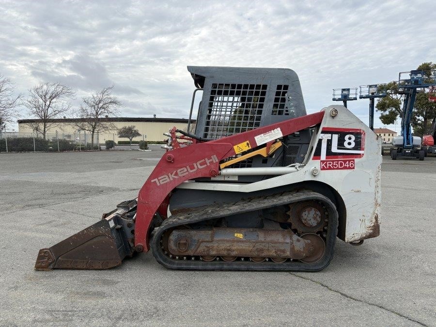 2019 Takeuchi TL8 Compact Track Loader - Image 2