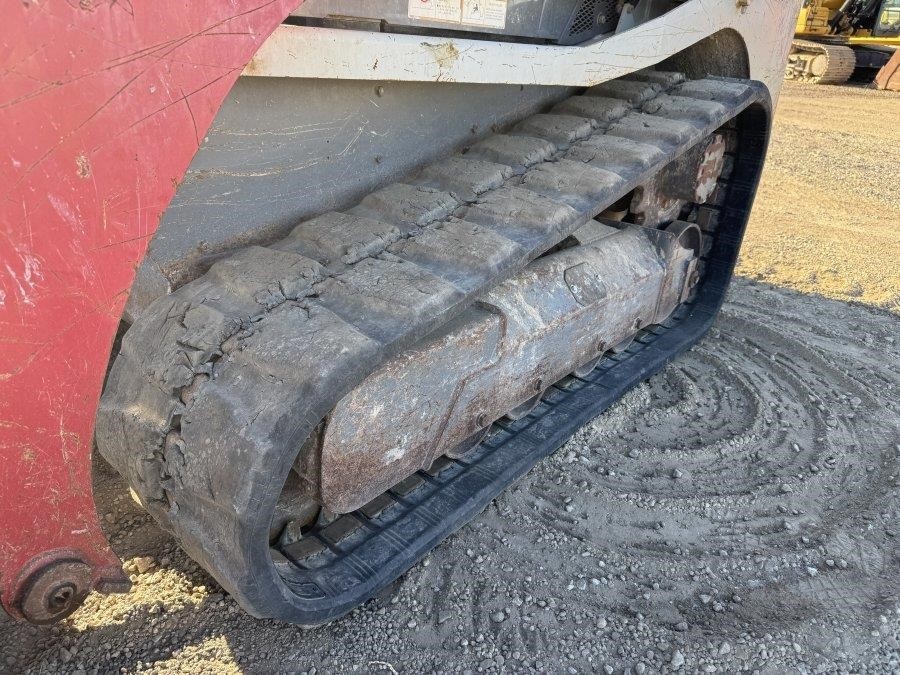 2019 Takeuchi TL8 Compact Track Loader - Image 17