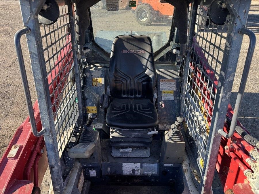 2019 Takeuchi TL8 Compact Track Loader - Image 27