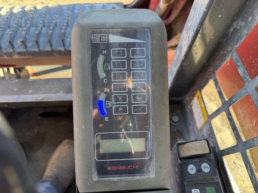 2019 Takeuchi TL8 Compact Track Loader - Image 30