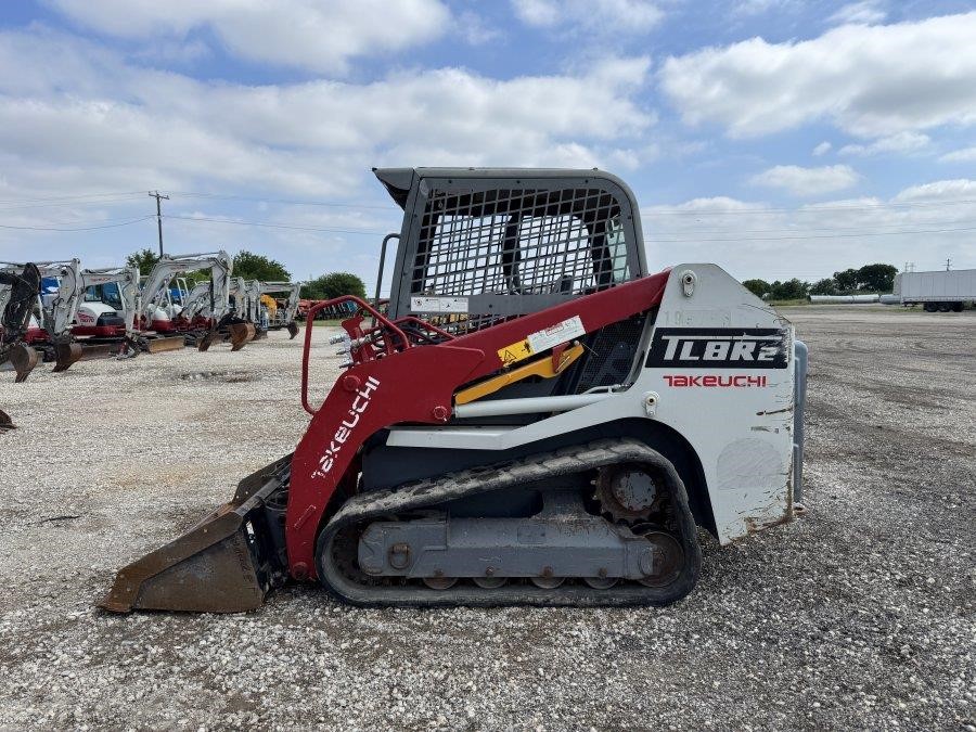 2021 Takeuchi TL8R2 Compact Track Loader - Image 2
