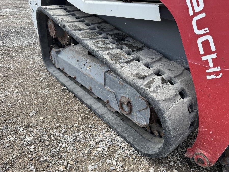 2021 Takeuchi TL8R2 Compact Track Loader - Image 22