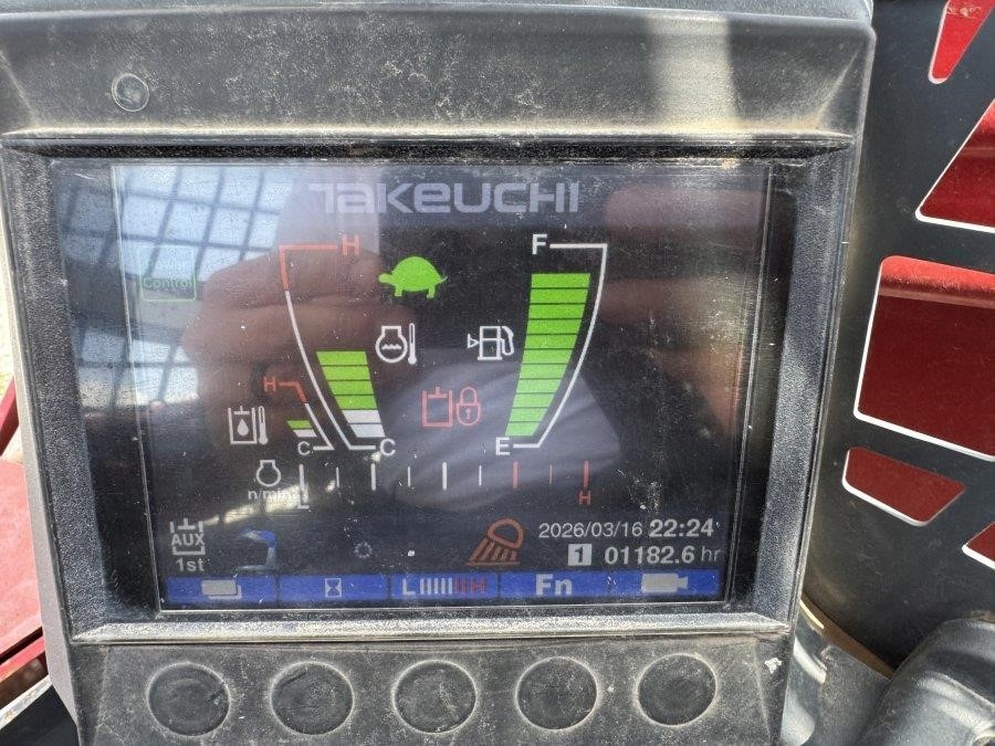 2021 Takeuchi TL8R2 Compact Track Loader - Image 36