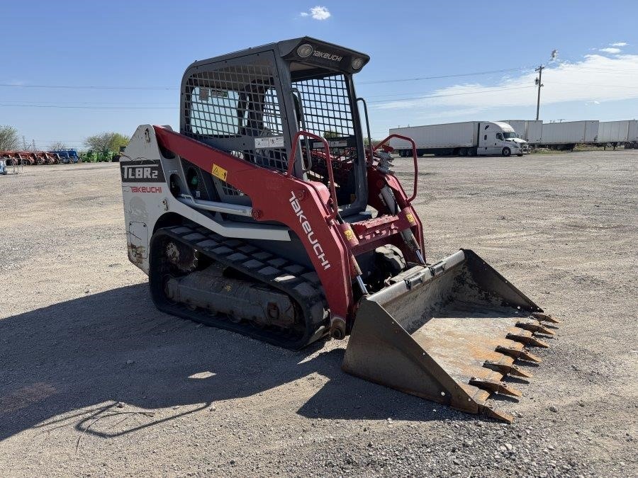 2021 Takeuchi TL8R2 Compact Track Loader - Image 7
