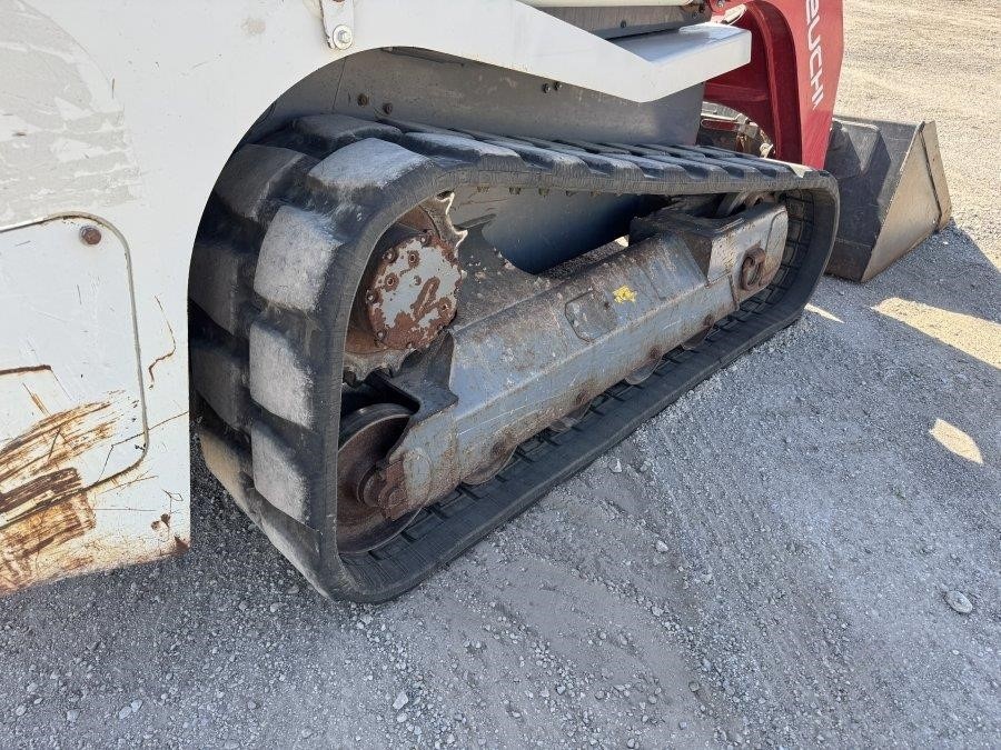 2021 Takeuchi TL8R2 Compact Track Loader - Image 13