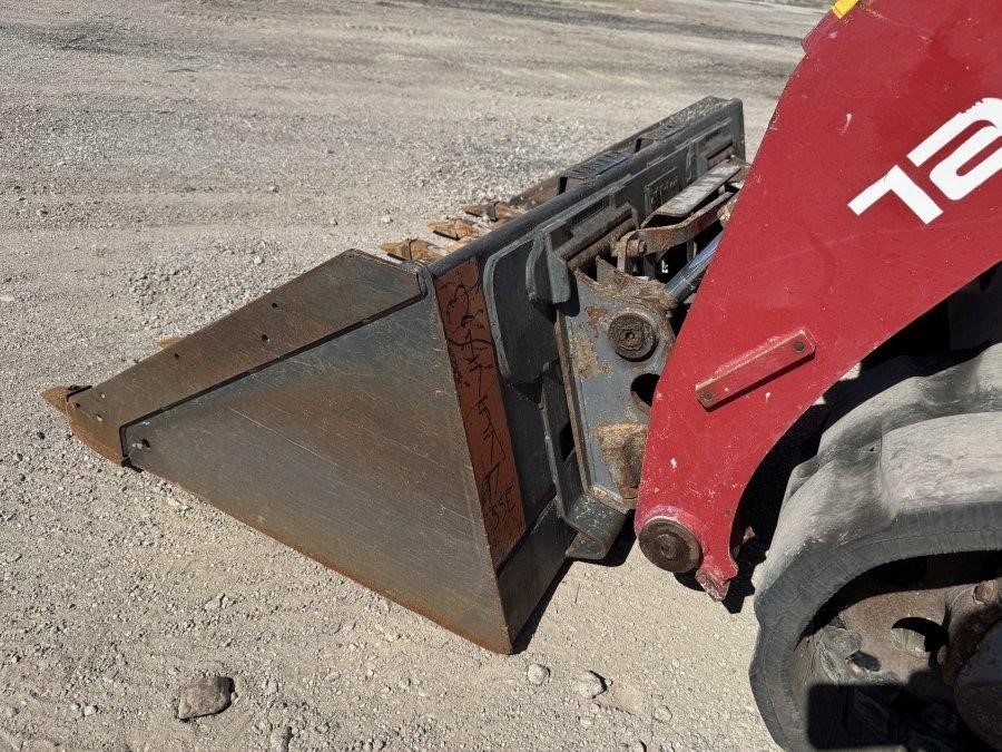 2021 Takeuchi TL8R2 Compact Track Loader - Image 17