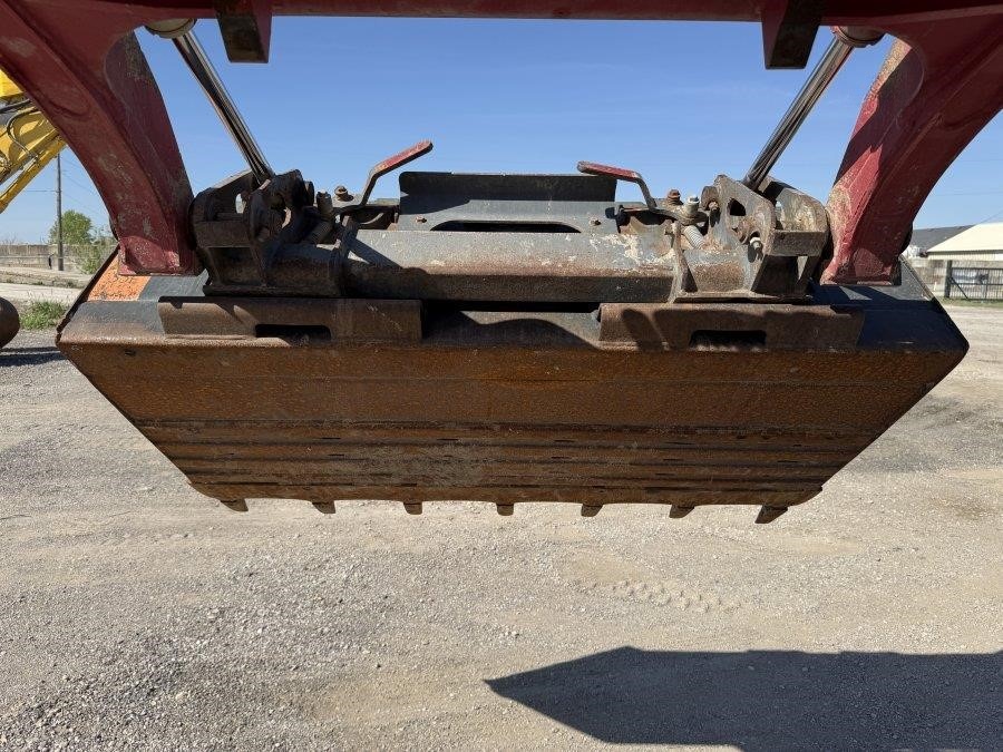 2021 Takeuchi TL8R2 Compact Track Loader - Image 19